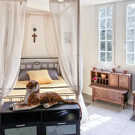 Semesterbostad Le Chateau